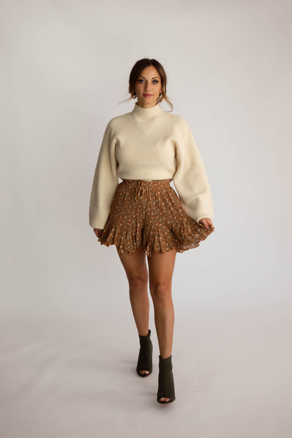 Alabaster Cropped Sweater