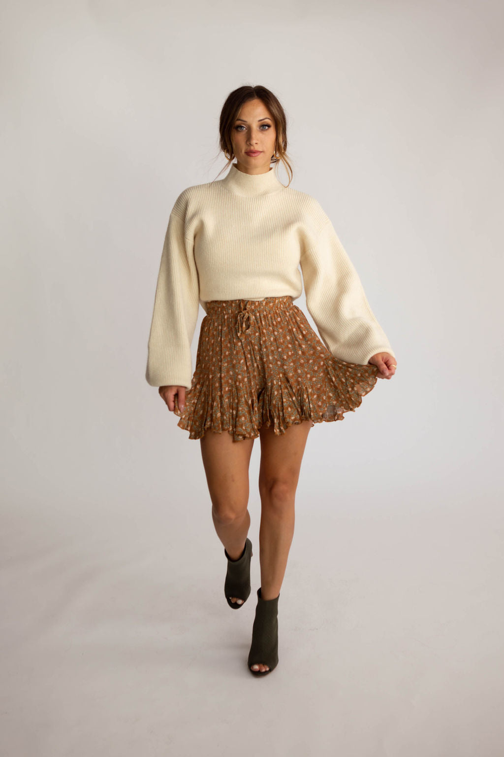 Alabaster Cropped Sweater